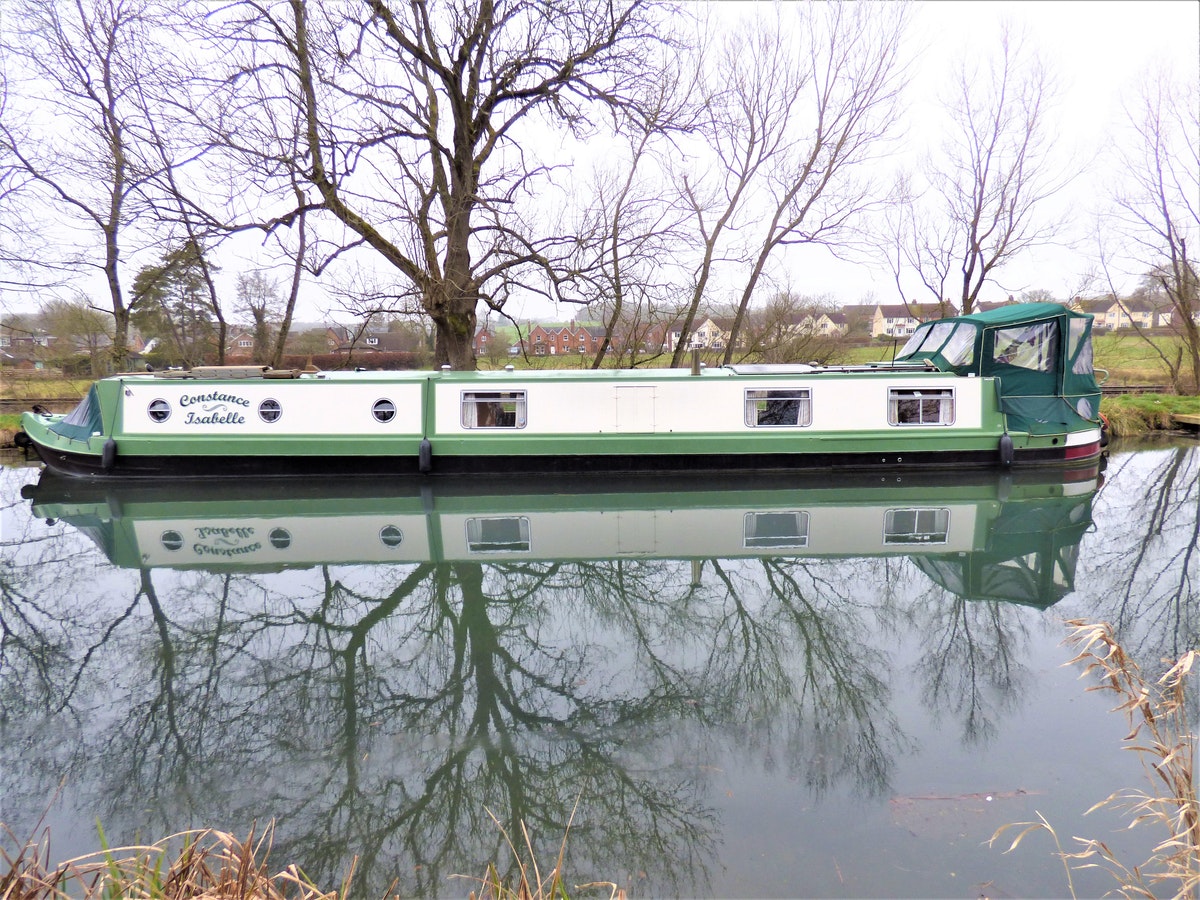 Constance Isabelle   Wide Beam Narrowboat Reeves 65 x Il Fit out by Kirton Narrowboats