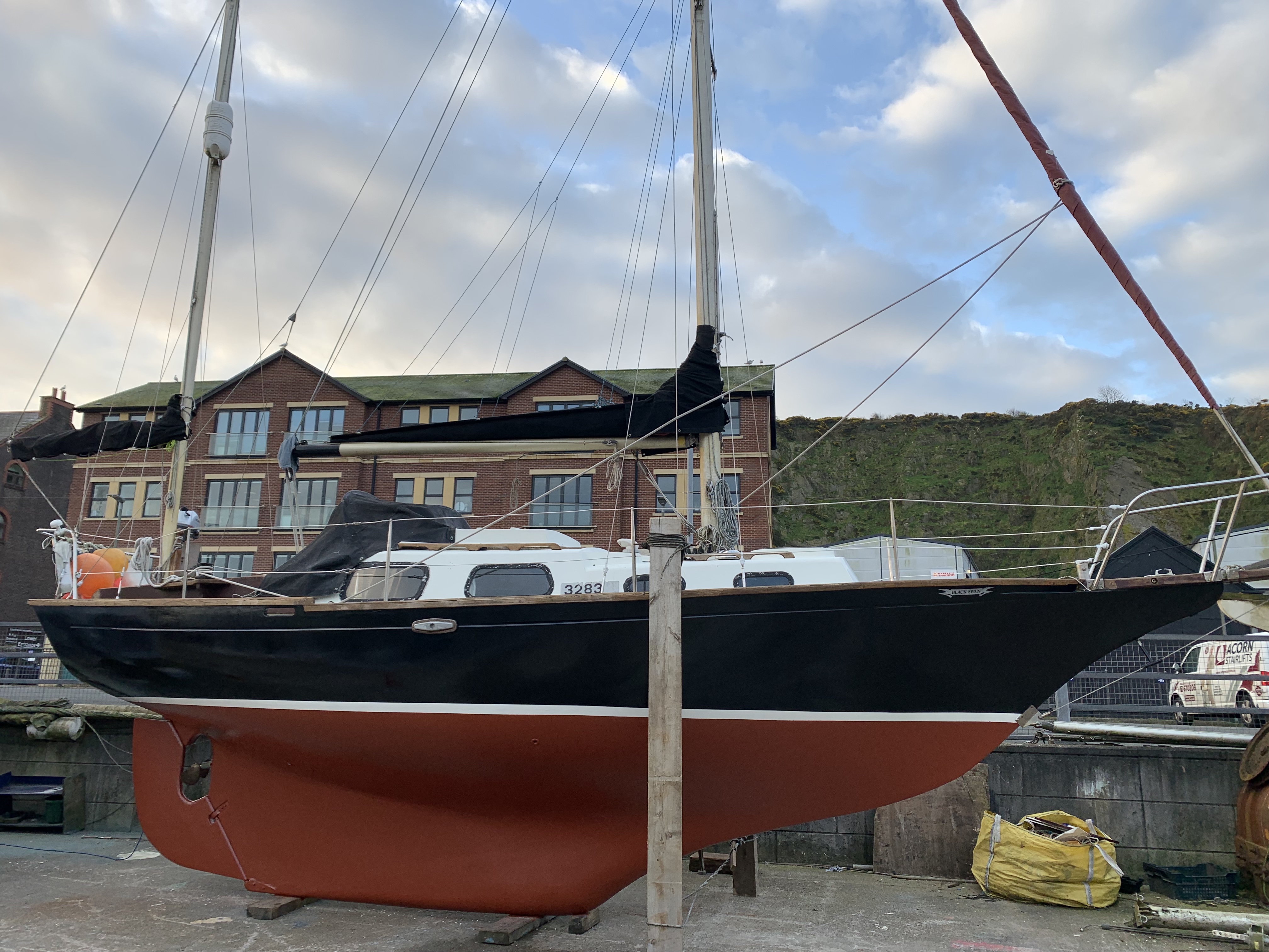 Black Swan Nantucket Clipper 32